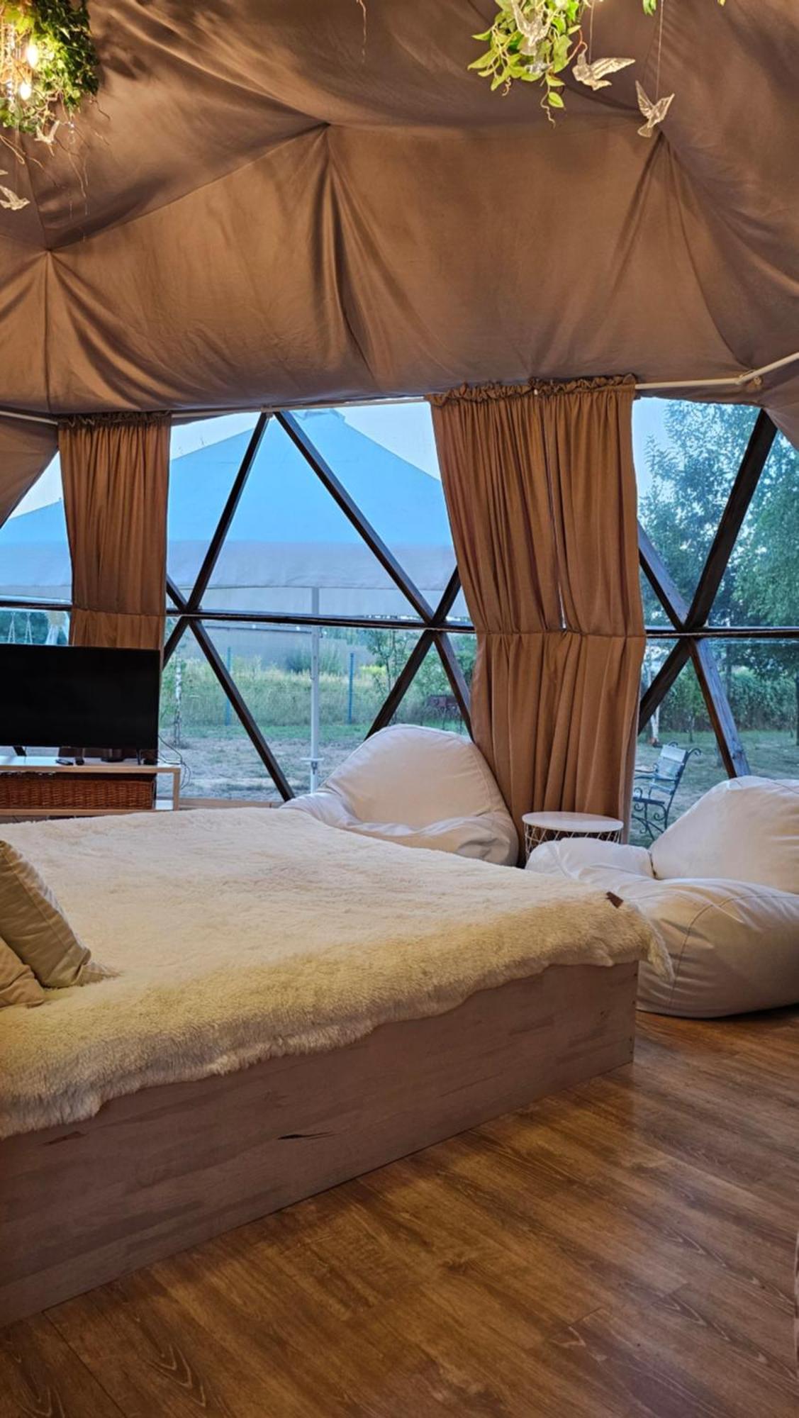 У Дачі Для Своїх Guest House Novyye Bezradichi Ngoại thất bức ảnh