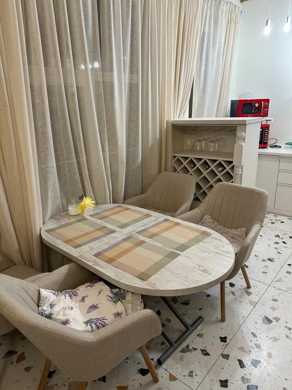 У Дачі Для Своїх Guest House Novyye Bezradichi Ngoại thất bức ảnh